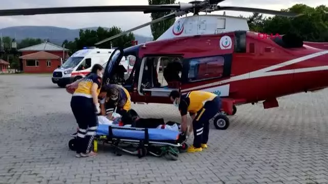 KÜTAHYA KANSER HASTASI, AMELİYATINA AMBULANS HELİKOPTERLE ULAŞTIRILDI KÜTAHYA KANSER HASTASI, AMELİYATINA AMBULANS HELİKOPTERLE ULAŞTIRILDI