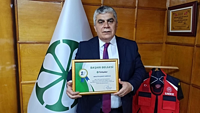 Malatya Şeker Fabrikası'nda birincilik sevinci Malatya Şeker Fabrikası'nda birincilik sevinci