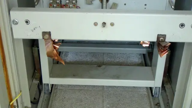 Pompa İstasyonundan bakır kabloları keserken suçüstü yakalandılar Pompa İstasyonundan bakır kabloları keserken suçüstü yakalandılar