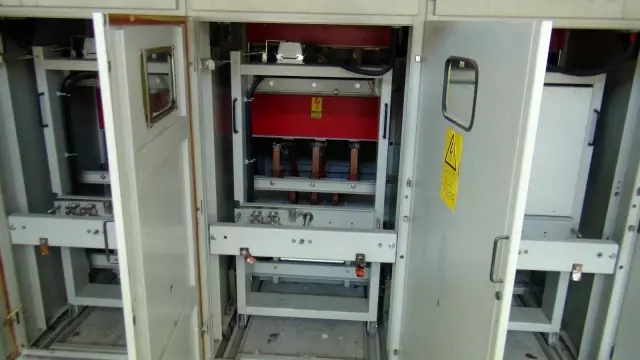 Pompa İstasyonundan bakır kabloları keserken suçüstü yakalandılar Pompa İstasyonundan bakır kabloları keserken suçüstü yakalandılar