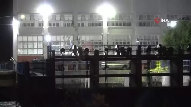 Sulama kanalına düşen çocuğun cansız bedeni, düştüğü yerin 6 kilometre uzağında bulundu Sulama kanalına düşen çocuğun cansız bedeni, düştüğü yerin 6 kilometre uzağında bulundu