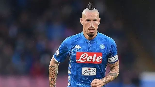 Trabzonspor, Marek Hamsik'le 2 yıllık sözleşme imzaladı Trabzonspor, Marek Hamsik'le 2 yıllık sözleşme imzaladı