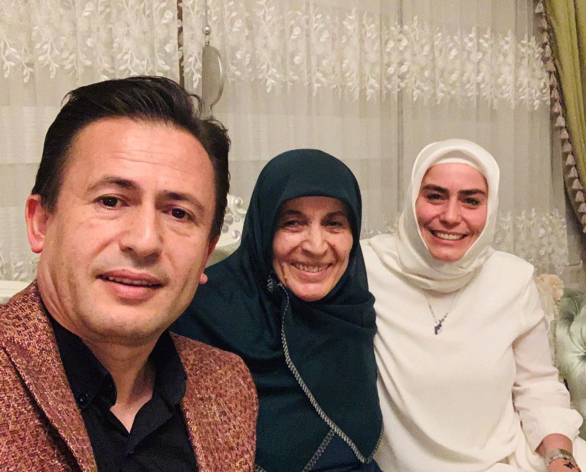 Tuzla Belediye Başkanı Dr. Şadi Yazıcı, annesini kaybetti