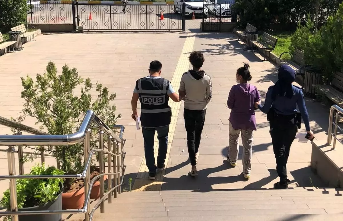 Üç ayrı suçun faalleri tutuklandı 1 uc ayri sucun faalleri tutuklandi 14187641 amp
