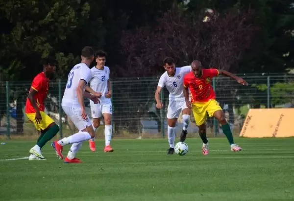 SPOR Uluslararası Rival Futbol Turnuvası'nda Gine, Kosova'yı 2-1'le geçti SPOR Uluslararası Rival Futbol Turnuvası'nda Gine, Kosova'yı 2-1'le geçti
