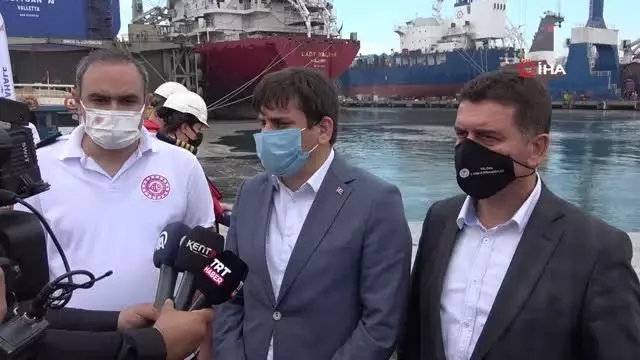 Yalova'da müsilaj temizliği başladı Yalova'da müsilaj temizliği başladı