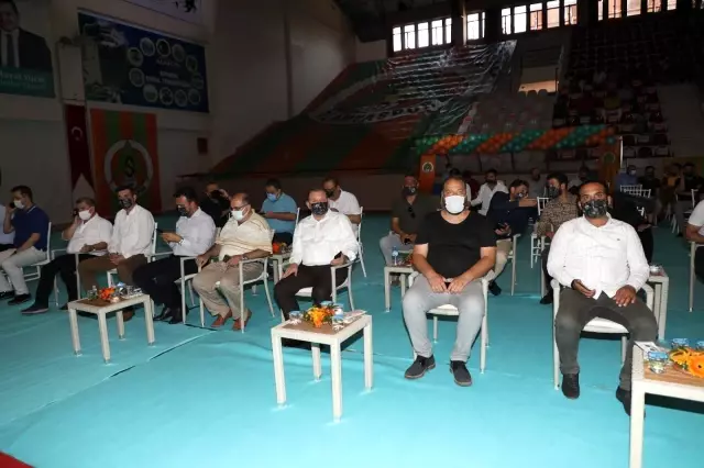 Alanyaspor'da Hasan Çavuşoğlu güven tazeledi Alanyaspor'da Hasan Çavuşoğlu güven tazeledi