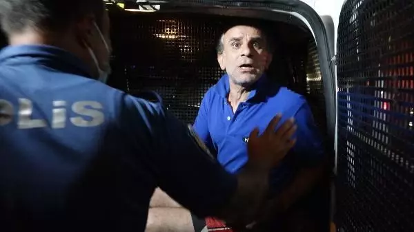 BALKONDA STRAFOR YAKINCA MAHALLEYİ AYAĞA KALDIRDI BALKONDA STRAFOR YAKINCA MAHALLEYİ AYAĞA KALDIRDI