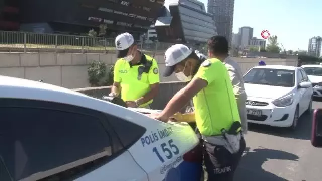 Son dakika 3. sayfa: Basın ekspres yolunda polisten çakarlı araç denetimi