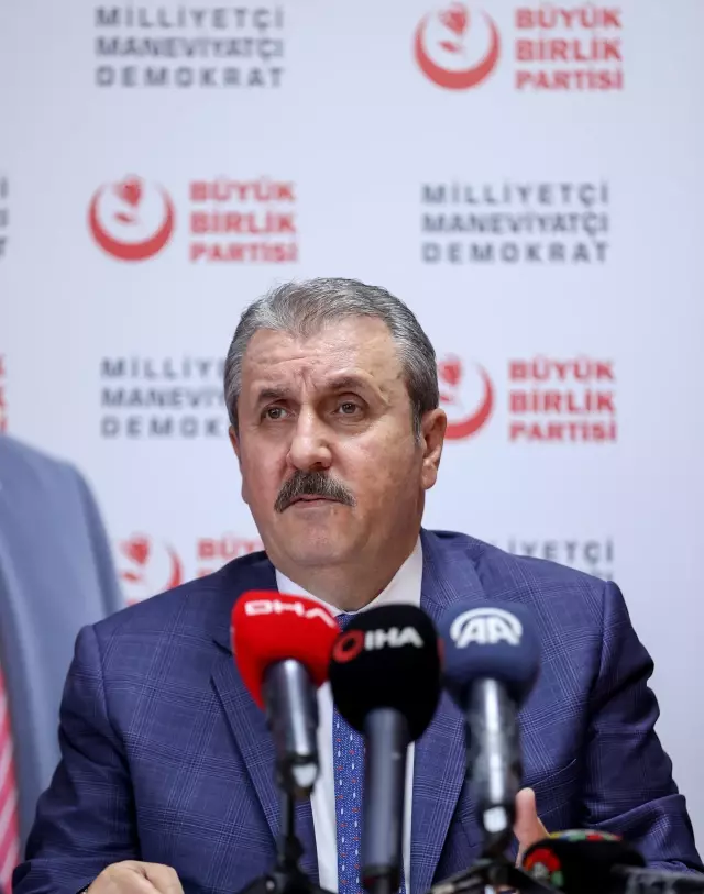 BBP Genel Başkanı Destici, gündemi değerlendirdi BBP Genel Başkanı Destici, gündemi değerlendirdi