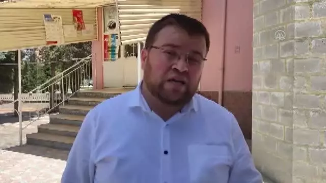 Bıçaklı saldırıya uğrayan imam yaralandı