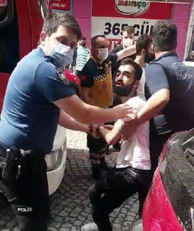 BİRLİKTE YAŞADIĞI KADINI DÖVDÜ, 5'İNCİ KATTAN ATLAMAK İSTEDİ