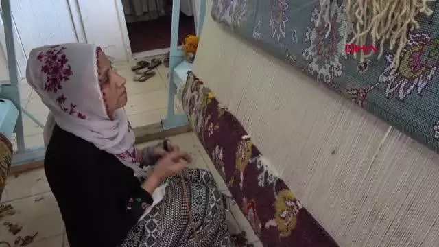 BİTLİS HİZANLI KADINLAR, HALI VE KİLİM DOKUMACILIĞINI ÖĞRENİYOR
