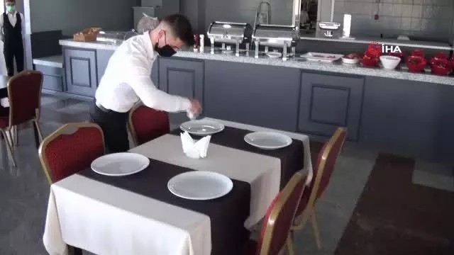 Bu okuldan 3 dil öğrenerek mezun oluyorlar işleri ise hazır Bu okuldan 3 dil öğrenerek mezun oluyorlar işleri ise hazır