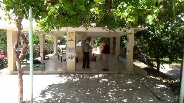 Cami imamı, kendisinden yardım isteyen şahsın bıçaklı saldırısına uğradı