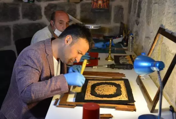 ERZURUM ÇİFTE MİNARELİ MEDRESE İÇİN TOPLANAN 2 BİN ESER RESTORE EDİLİYOR ERZURUM ÇİFTE MİNARELİ MEDRESE İÇİN TOPLANAN 2 BİN ESER RESTORE EDİLİYOR