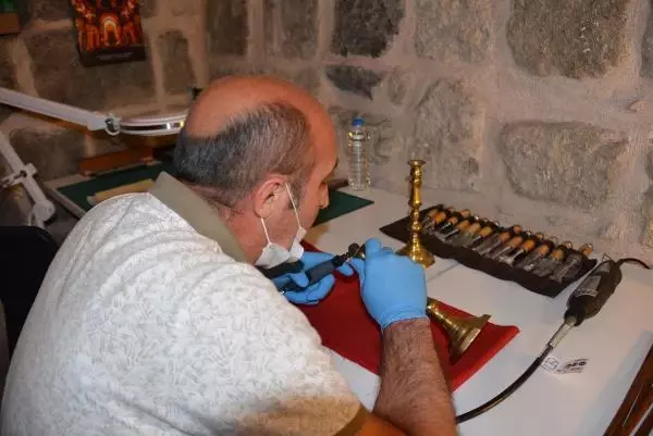 ERZURUM ÇİFTE MİNARELİ MEDRESE İÇİN TOPLANAN 2 BİN ESER RESTORE EDİLİYOR ERZURUM ÇİFTE MİNARELİ MEDRESE İÇİN TOPLANAN 2 BİN ESER RESTORE EDİLİYOR