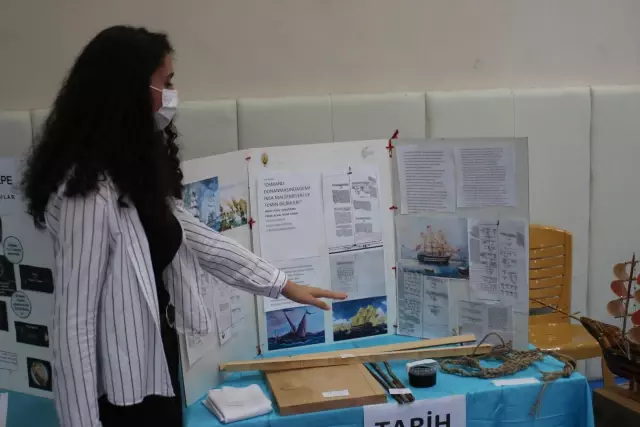 Dörtyol Fen Lisesince düzenlenen 4006 TÜBİTAK Bilim Fuarı ziyarete açıldı