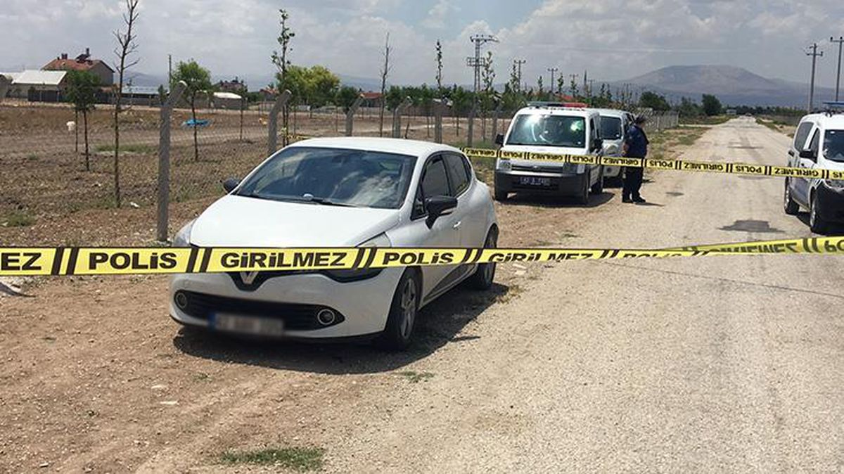 Eşinin kayıp başvurusu yaptığı adam, otomobilinde başından vurulmuş halde bulundu