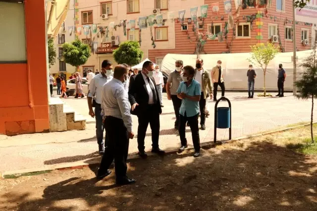 Evlat nöbetindeki ailelere destek ziyareti