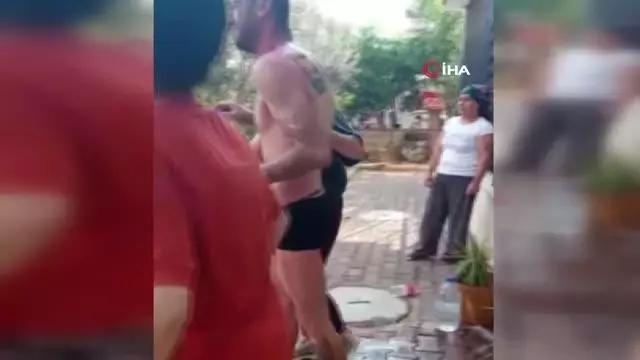 Giriş kattaki daire alev topuna döndü: 1 yaralı Giriş kattaki daire alev topuna döndü: 1 yaralı