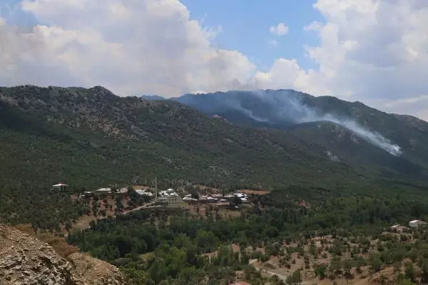 GÖRESE DAĞI'NDA 5 GÜN SÜREN ORMAN YANGININDA 30 HEKTAR ALAN YANDI
