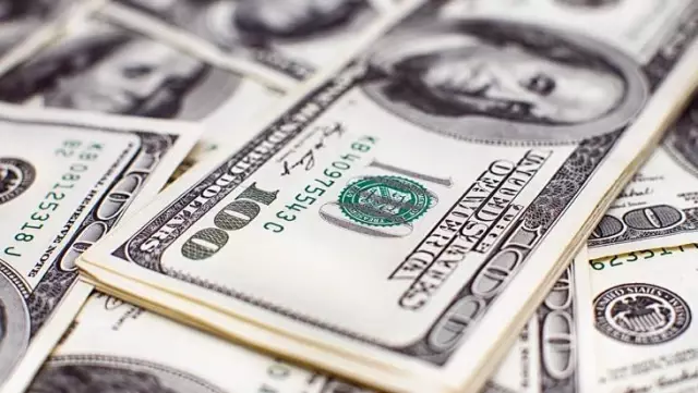Güne yatay seyirle başlayan dolar 8,60'tan işlem görüyor Güne yatay seyirle başlayan dolar 8,60'tan işlem görüyor