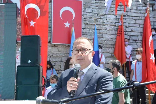 İnebolu'da 'İstiklal Bayrağı' teslim töreni gerçekleştirildi İnebolu'da 'İstiklal Bayrağı' teslim töreni gerçekleştirildi