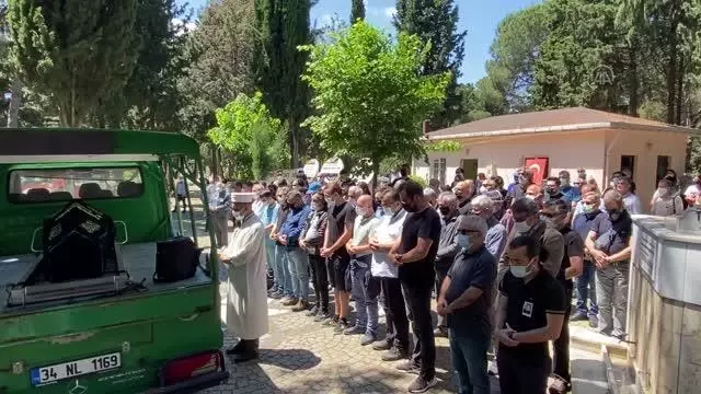 Karikatürist Kaan Ertem son yolculuğuna uğurlandı