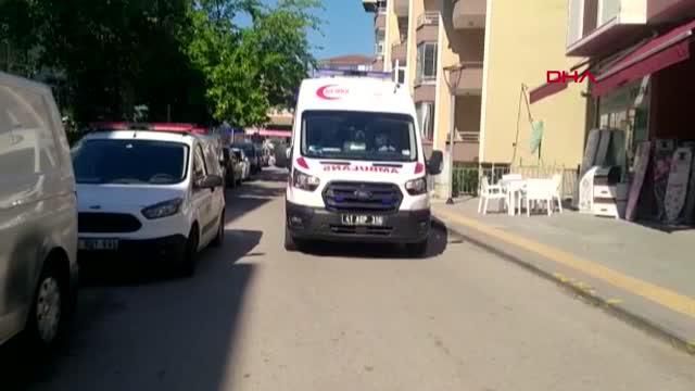 kocaeli yanginda mahsur kalan cocugu balkona 14189317 o