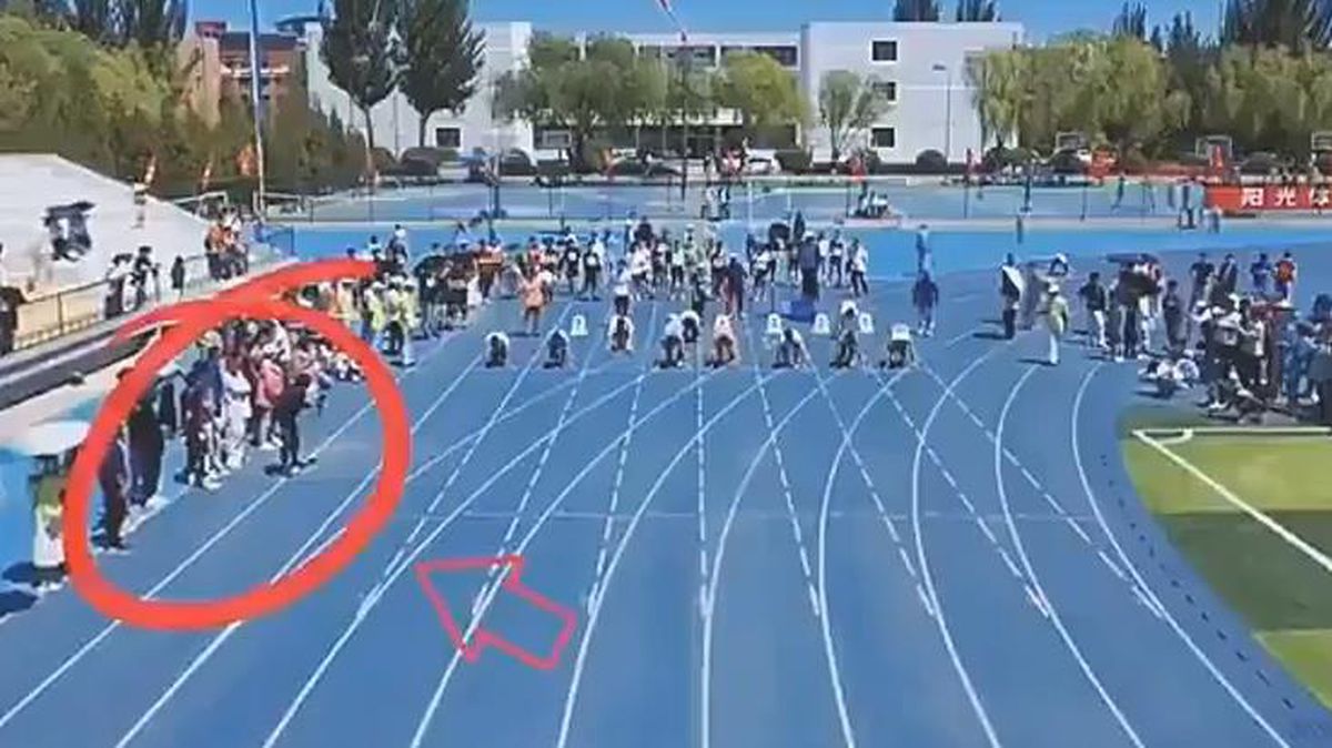 Sıradan bir yarışmaya kameramanın hızı damga vurdu! Her gören aynı yorumu yapıyor
