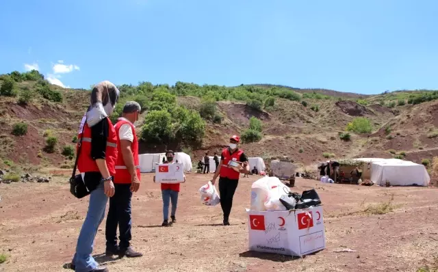 Mangal kömürü işçilerinin çadırda yaşamı başladı
