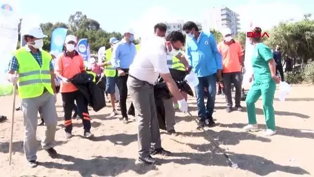 MERSİN ÖZEL BİREYLER YAVRU CARETTALARIN ÖNÜNDEKİ ENGELLERİ KALDIRDI MERSİN ÖZEL BİREYLER YAVRU CARETTALARIN ÖNÜNDEKİ ENGELLERİ KALDIRDI