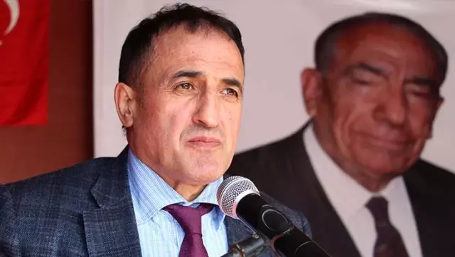 MHP'de Bahçeli'ye muhalif isim için harekete geçildi! İstanbul Milletvekili Atilla Kaya'nın ihracı gündemde MHP'de Bahçeli'ye muhalif isim için harekete geçildi! İstanbul Milletvekili Atilla Kaya'nın ihracı gündemde