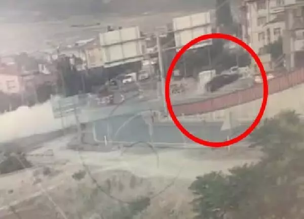 3 pazarcının feci şekilde can verdiği kaza, güvenlik kamerasında! 3 pazarcının feci şekilde can verdiği kaza, güvenlik kamerasında!