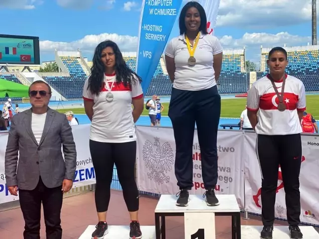 Para atlet Fatma Damla Altın, Dünya şampiyonu oldu