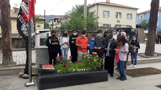 Son dakika haber | Şehit Aybüke Öğretmen mezarı başında anıldı