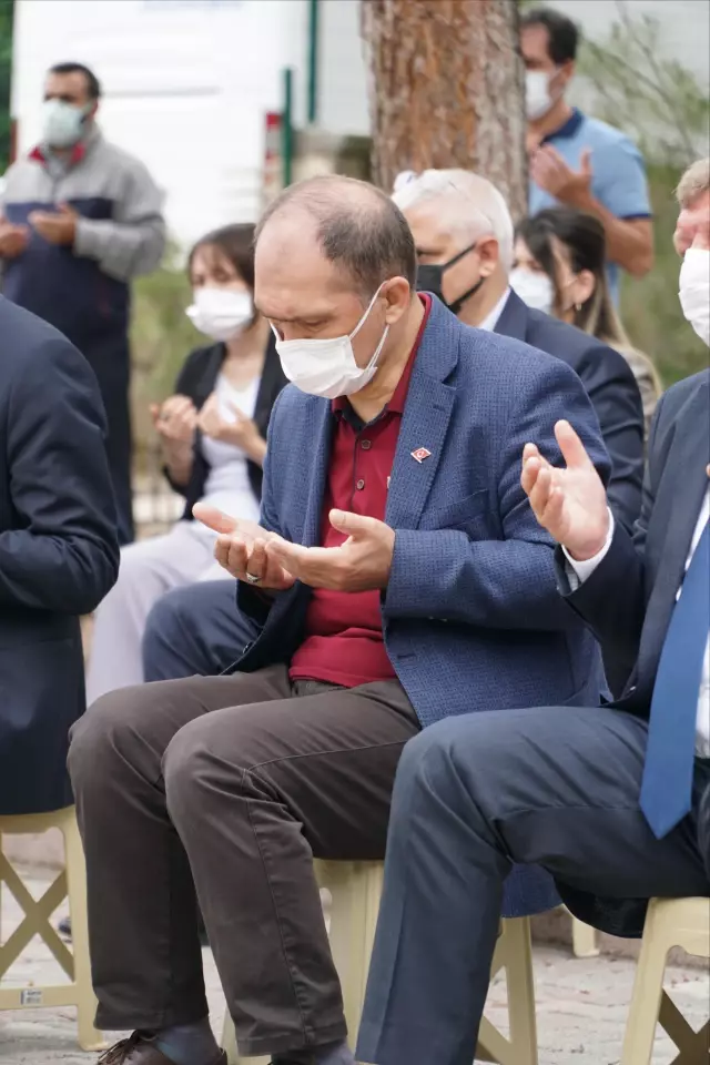 Şehit öğretmen Şenay Aybüke Yalçın, vefatının 4. yılında kabri başında anıldı