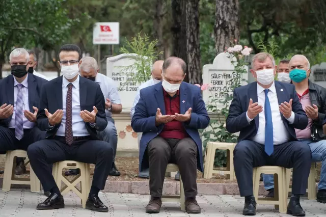 Şehit öğretmen Şenay Aybüke Yalçın, vefatının 4. yılında kabri başında anıldı
