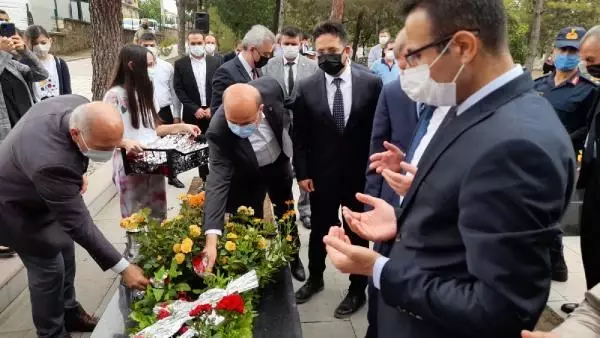 Şehit öğretmen Şenay Aybüke Yalçın, vefatının 4. yılında kabri başında anıldı