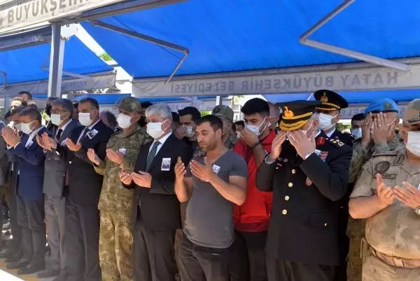 Son dakika: Şehit Jandarma Uzman Çavuş Adil Yılmaz, son yolculuğuna uğurlandı