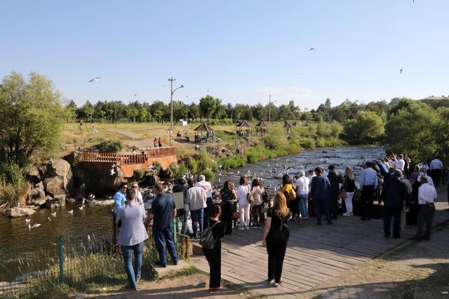 81 ilden 150 muhtar van a geldi 5 14190899 o
