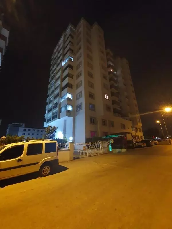 Adana'da silahlı kavga: 1 ölü, 1 yaralı Adana'da silahlı kavga: 1 ölü, 1 yaralı