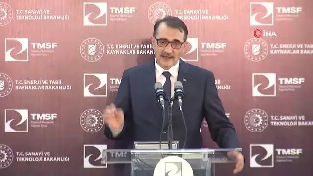 Ağrı'da 1.2 milyar dolarlık altın, 2.8 milyon dolarlık gümüş rezervi bulundu Ağrı'da 1.2 milyar dolarlık altın, 2.8 milyon dolarlık gümüş rezervi bulundu