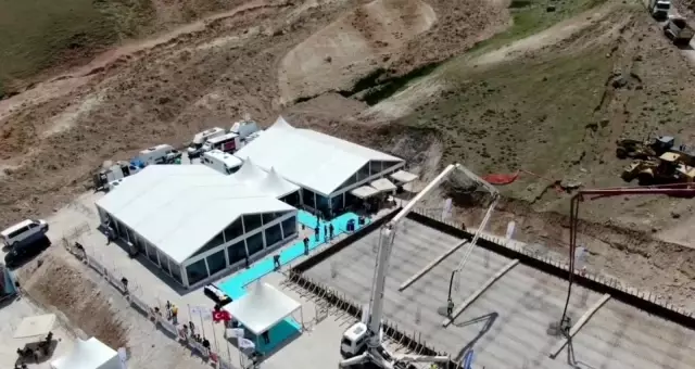 Son dakika politika: Ağrı'ya dev yatırımın temeli atıldı Son dakika politika: Ağrı'ya dev yatırımın temeli atıldı