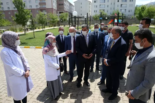 Özhaseki: '2002'de iktidar olunca şehirlerimiz büyük projelere kavuşmaya başladı' Özhaseki: '2002'de iktidar olunca şehirlerimiz büyük projelere kavuşmaya başladı'