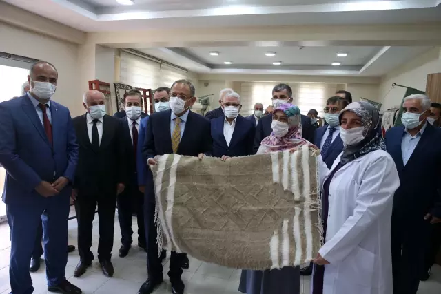 Özhaseki: '2002'de iktidar olunca şehirlerimiz büyük projelere kavuşmaya başladı' Özhaseki: '2002'de iktidar olunca şehirlerimiz büyük projelere kavuşmaya başladı'