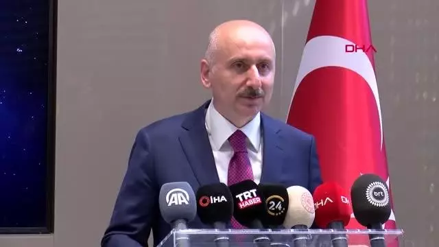 Bakan Karaismailoğlu'dan 'Ercan Havalimanı' açıklaması Bakan Karaismailoğlu'dan 'Ercan Havalimanı' açıklaması
