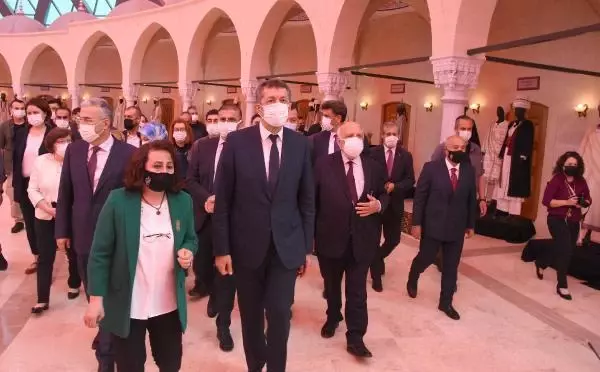 Son dakika haberleri: BAKAN SELÇUK YUNUS EMRE TÜRKÇEMİZİN YÜZ AKI OLARAK KIVANÇ VESİLEMİZDİR
