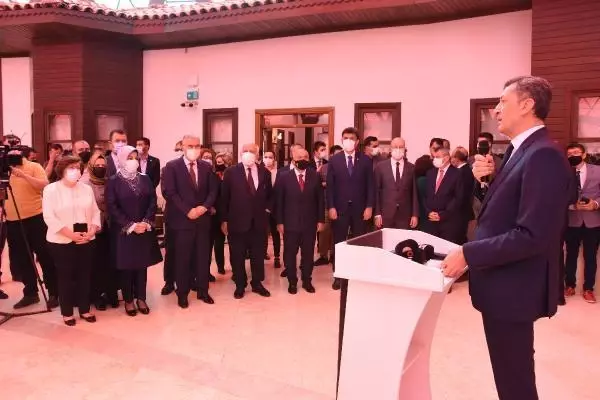 Son dakika haberleri: BAKAN SELÇUK YUNUS EMRE TÜRKÇEMİZİN YÜZ AKI OLARAK KIVANÇ VESİLEMİZDİR